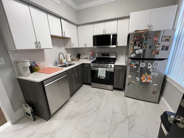 $5,000 | 98 A Longwood Avenue, Unit 3, Brookline, MA 02446