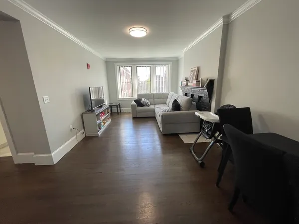 $5,000 | 98 A Longwood Avenue, Unit 3, Brookline, MA 02446