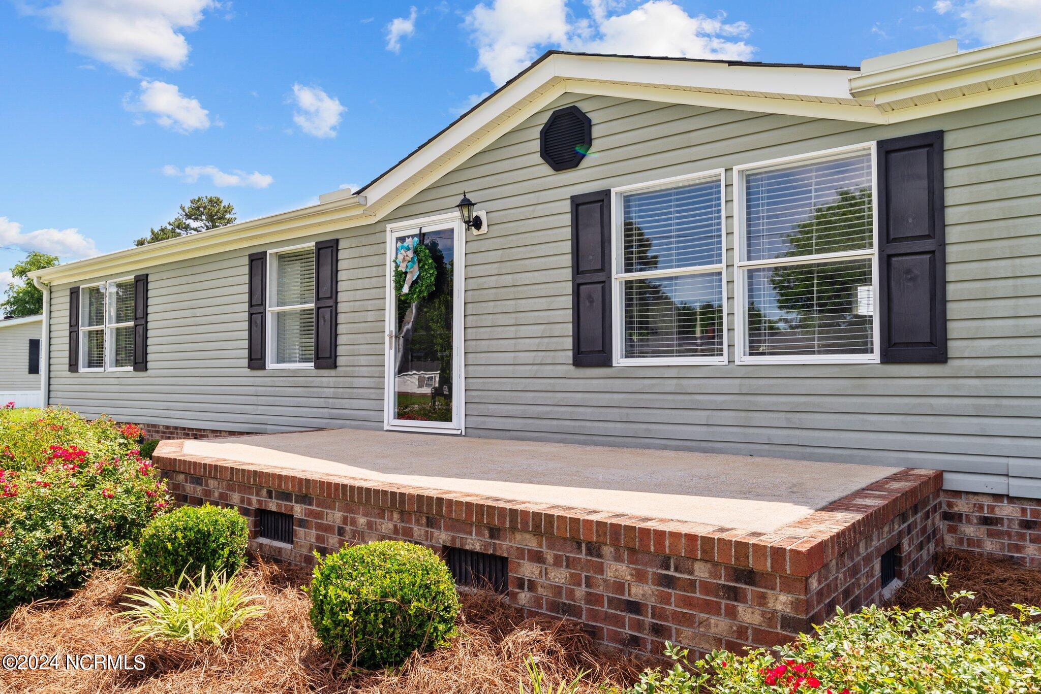 3440 Ormondsville Road Ayden, NC 28513 - Photo 6 of 52 46-web-or-mls-DSC_0612