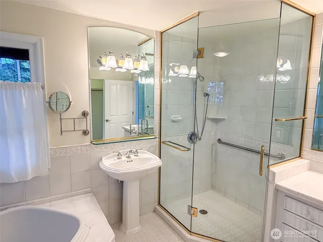 a bath tub sitting in a bathroom