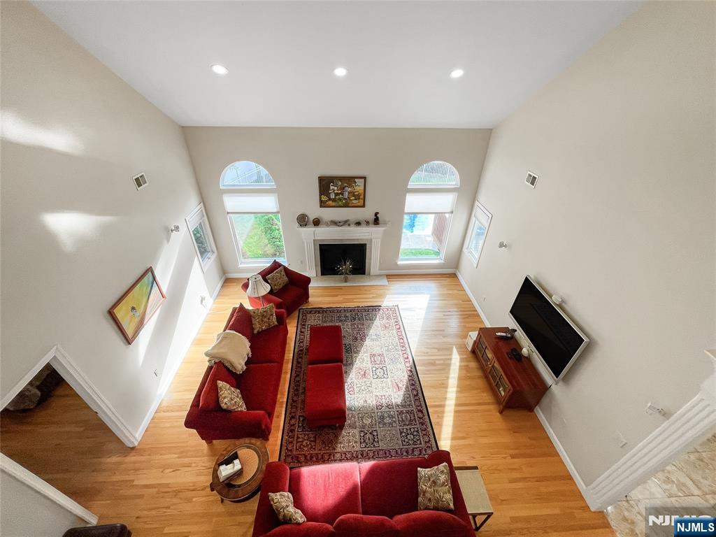 445 Nevada Street Paramus, NJ 07652 - Photo 30 of 50
