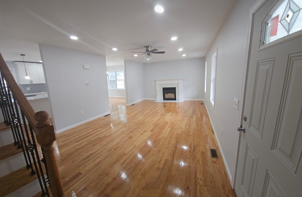 32 Emily Springfield, MA 01109 - Photo 7 of 17 Gallery Image 7