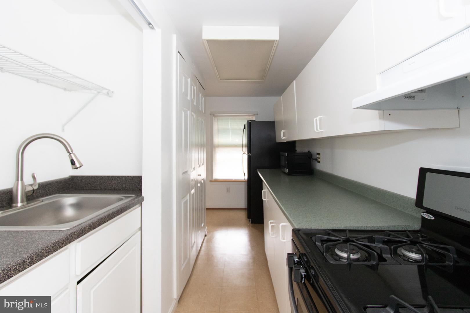 1400 East Joppa Road Baltimore, MD 21286 - Photo 7 of 9 Kitchen