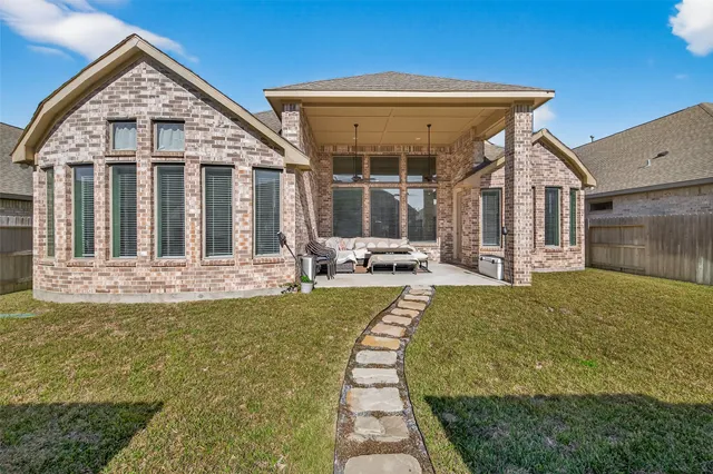 $629,000 | 1315 Vinter Meadows Lane, Richmond, TX 77406
