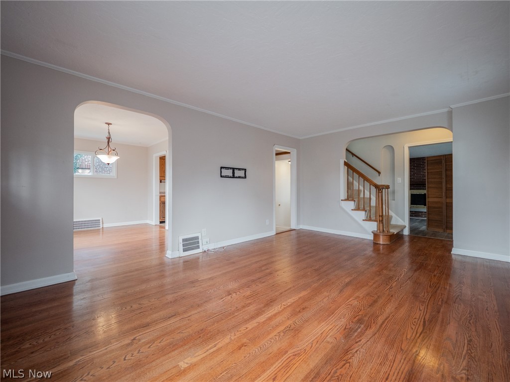6707 Ackley Road Parma, OH 44129 - Photo 11 of 35