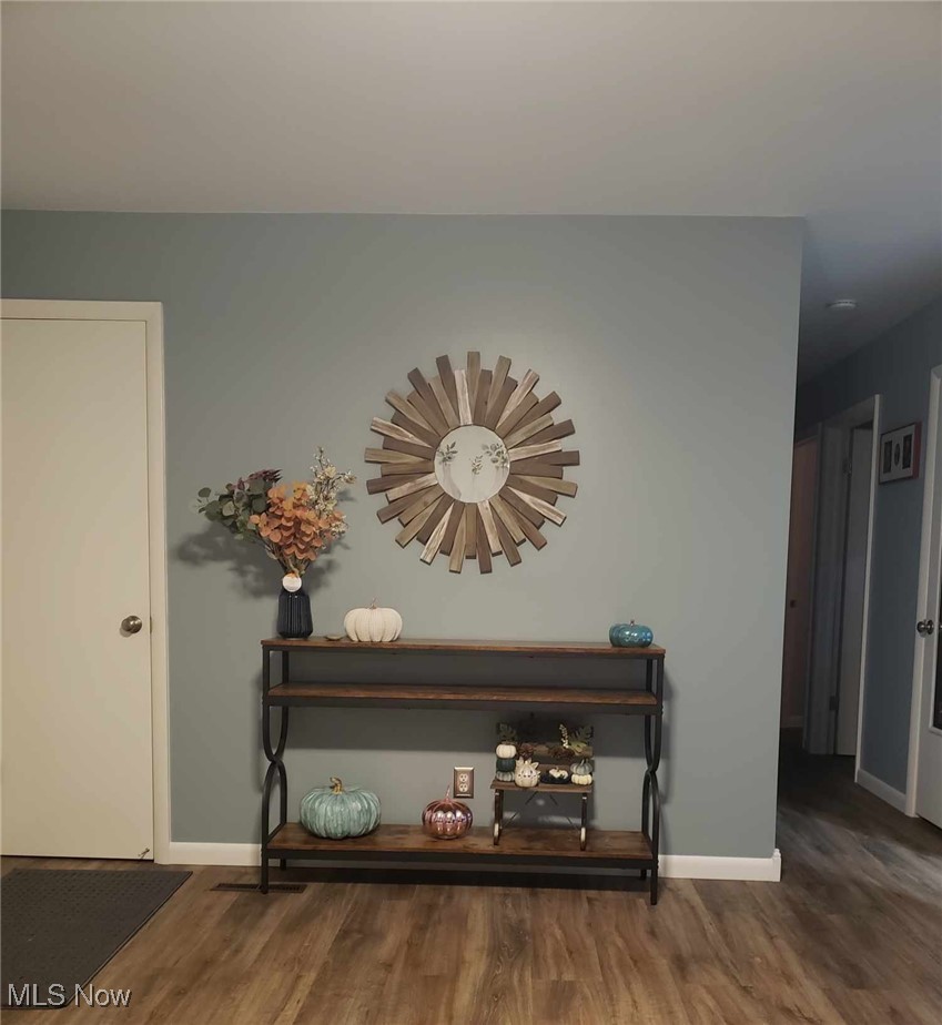305 Summit Road Marietta, OH 45750 - Photo 4 of 25