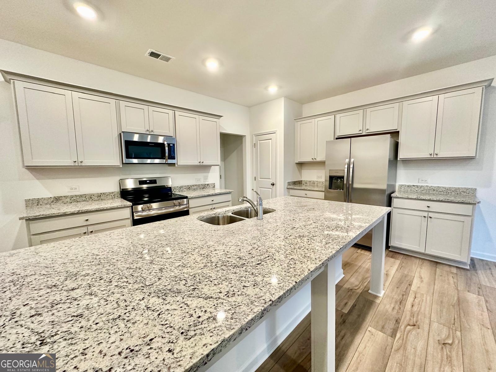 236 Vision Street Bethlehem, GA 30620 - Photo 2 of 27