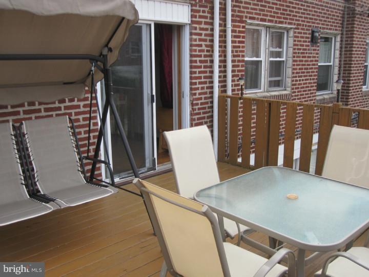 9066 Wesleyan Road Philadelphia, PA 19136 - Photo 11 of 24 Deck