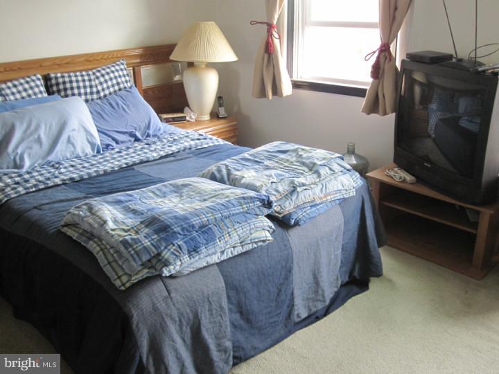9066 Wesleyan Road Philadelphia, PA 19136 - Photo 15 of 24 Bedroom - Main