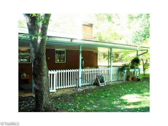 4885 Follansbee Road Winston-Salem, NC 27127 - Photo 2 of 16 Exterior Front.