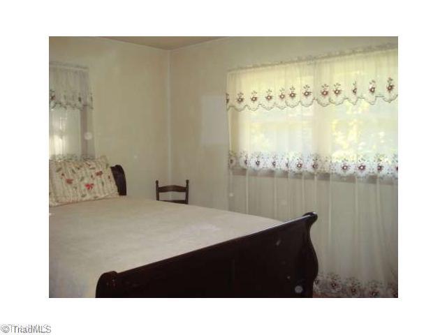 4885 Follansbee Road Winston-Salem, NC 27127 - Photo 14 of 16 2nd Bedroom.