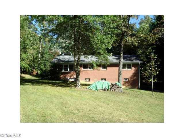 4885 Follansbee Road Winston-Salem, NC 27127 - Photo 5 of 16 Exterior Back.