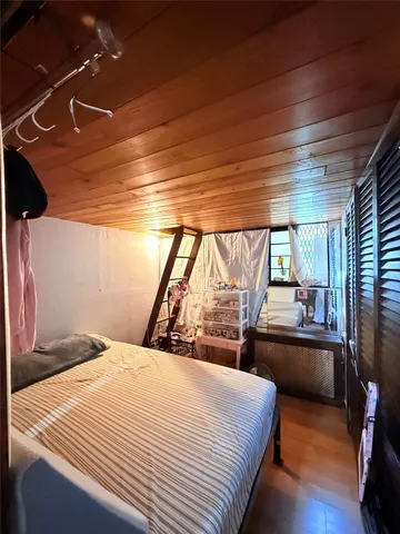 $765,000 | 976 Sacket Avenue | Morris Park