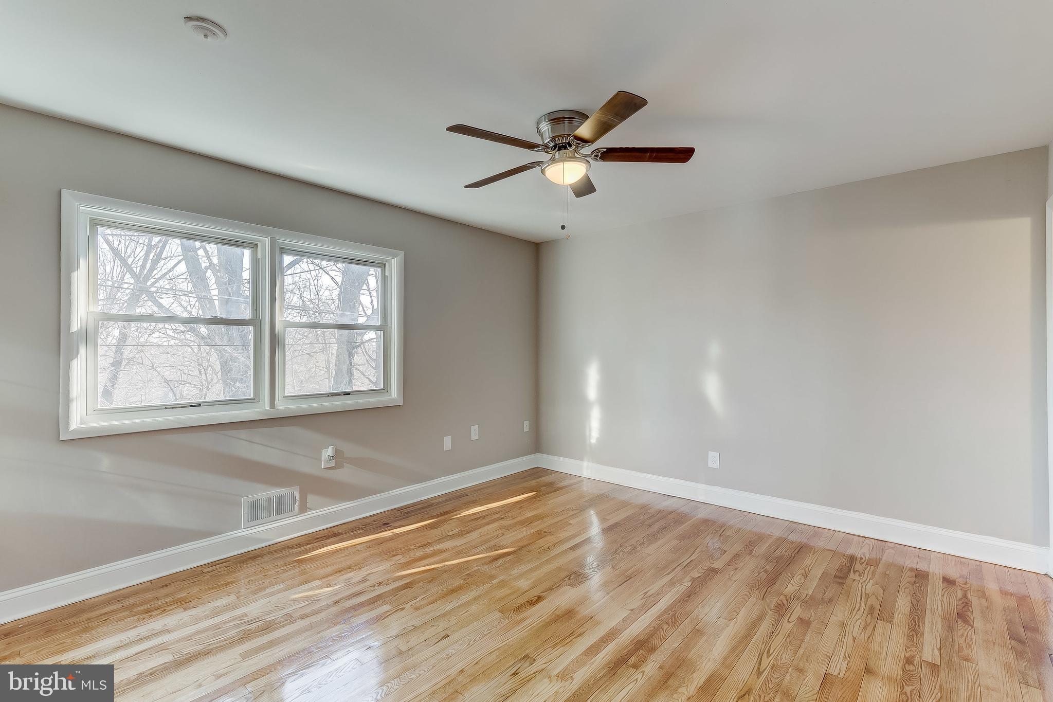3309 Fieldview Road Baltimore, MD 21207 - Photo 11 of 19