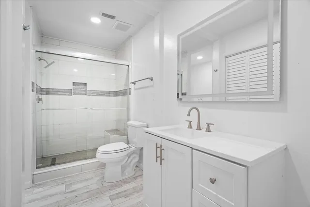 $141,900 | 422 Westwood Drive, Tallahassee, FL 32304