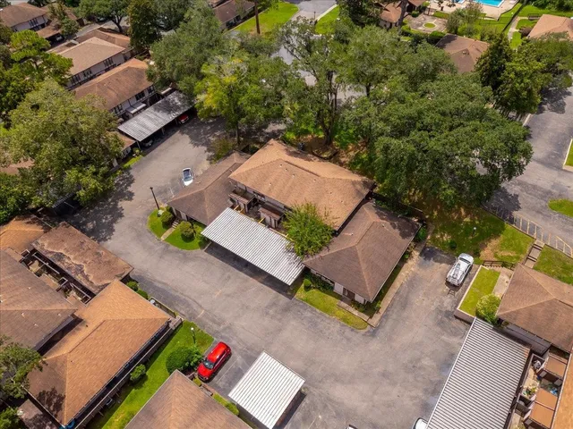 $141,900 | 422 Westwood Drive, Tallahassee, FL 32304