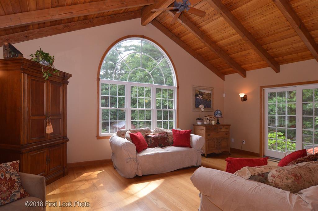 65 Nipmuc Road Scituate, RI 02825 - Photo 15 of 37