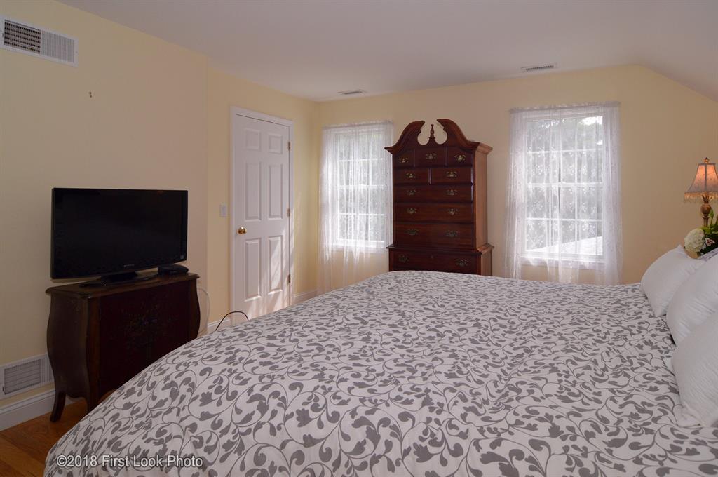 65 Nipmuc Road Scituate, RI 02825 - Photo 19 of 37