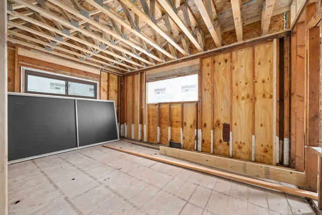 $1,100,000 | 7680 Wolf Road, Burr Ridge, IL 60527