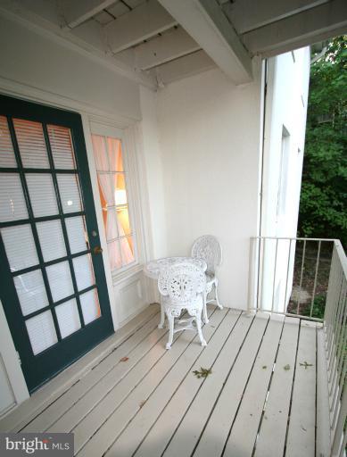 5900 Prince George Drive, Unit 331 Springfield, VA 22152 - Photo 3 of 15 Exterior (Rear)