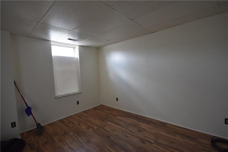 485 New York Avenue Rochester, PA 15074 - Photo 4 of 24