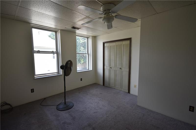 485 New York Avenue Rochester, PA 15074 - Photo 5 of 24