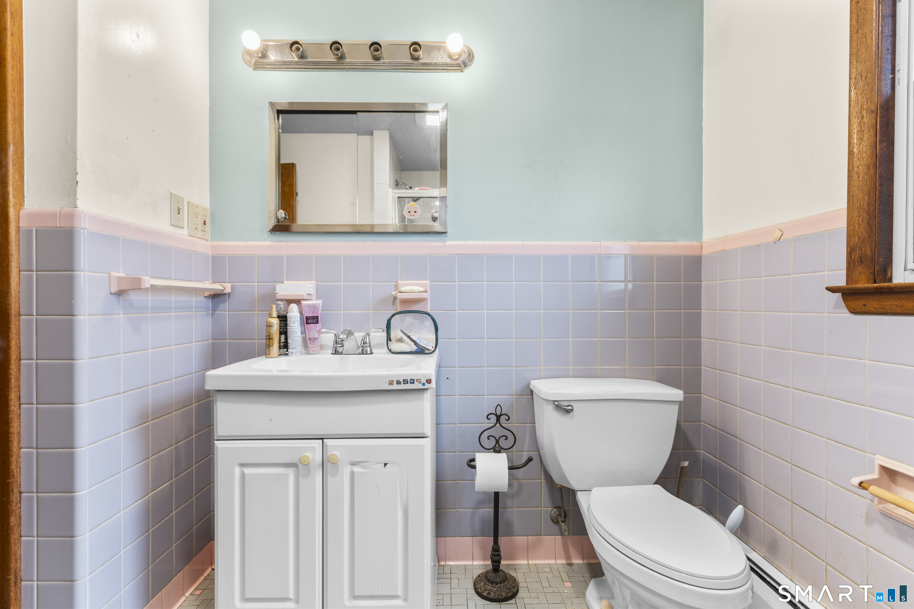 12 Garth Road Manchester, CT 06040 - Photo 21 of 37