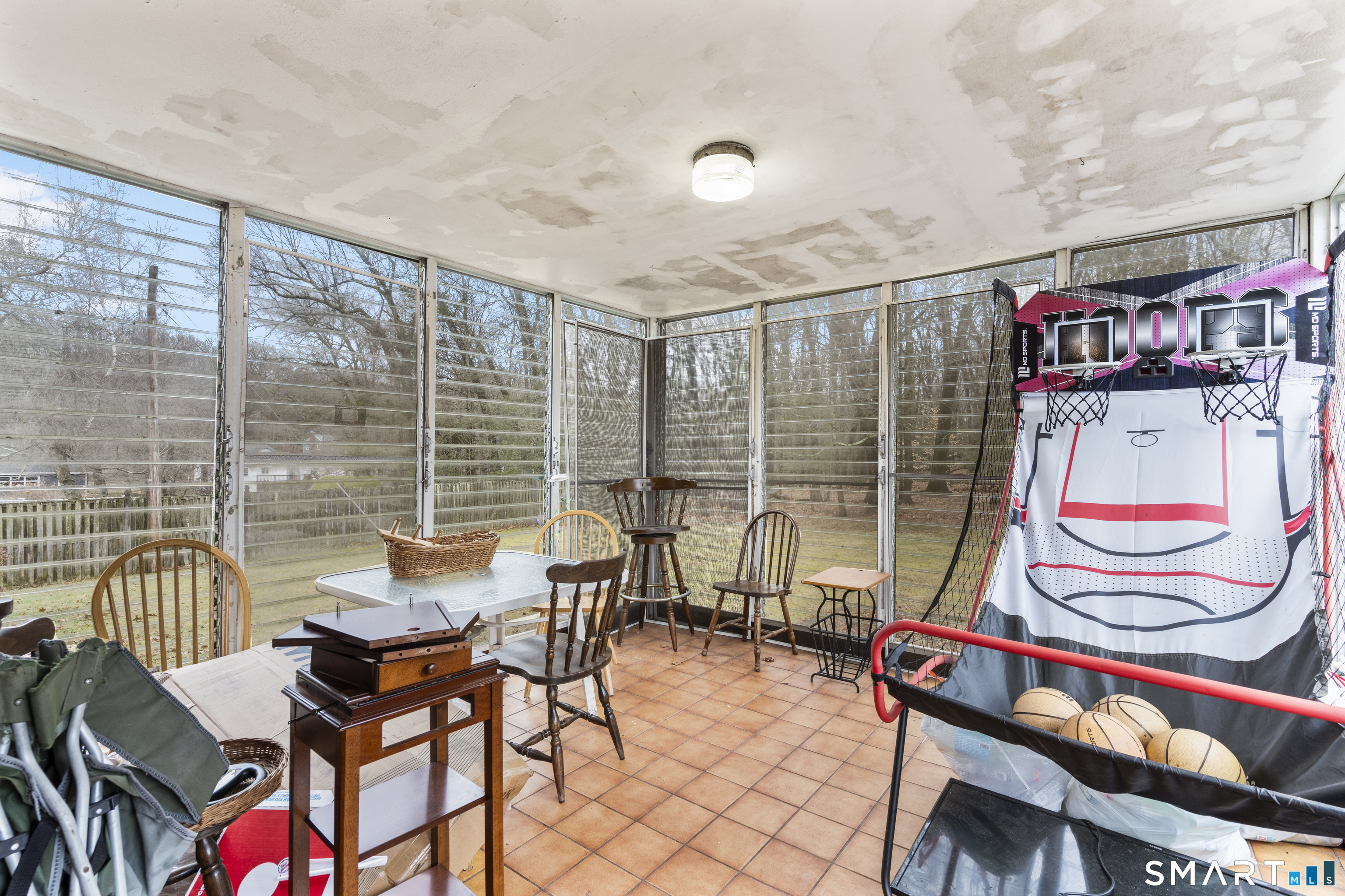 12 Garth Road Manchester, CT 06040 - Photo 22 of 37