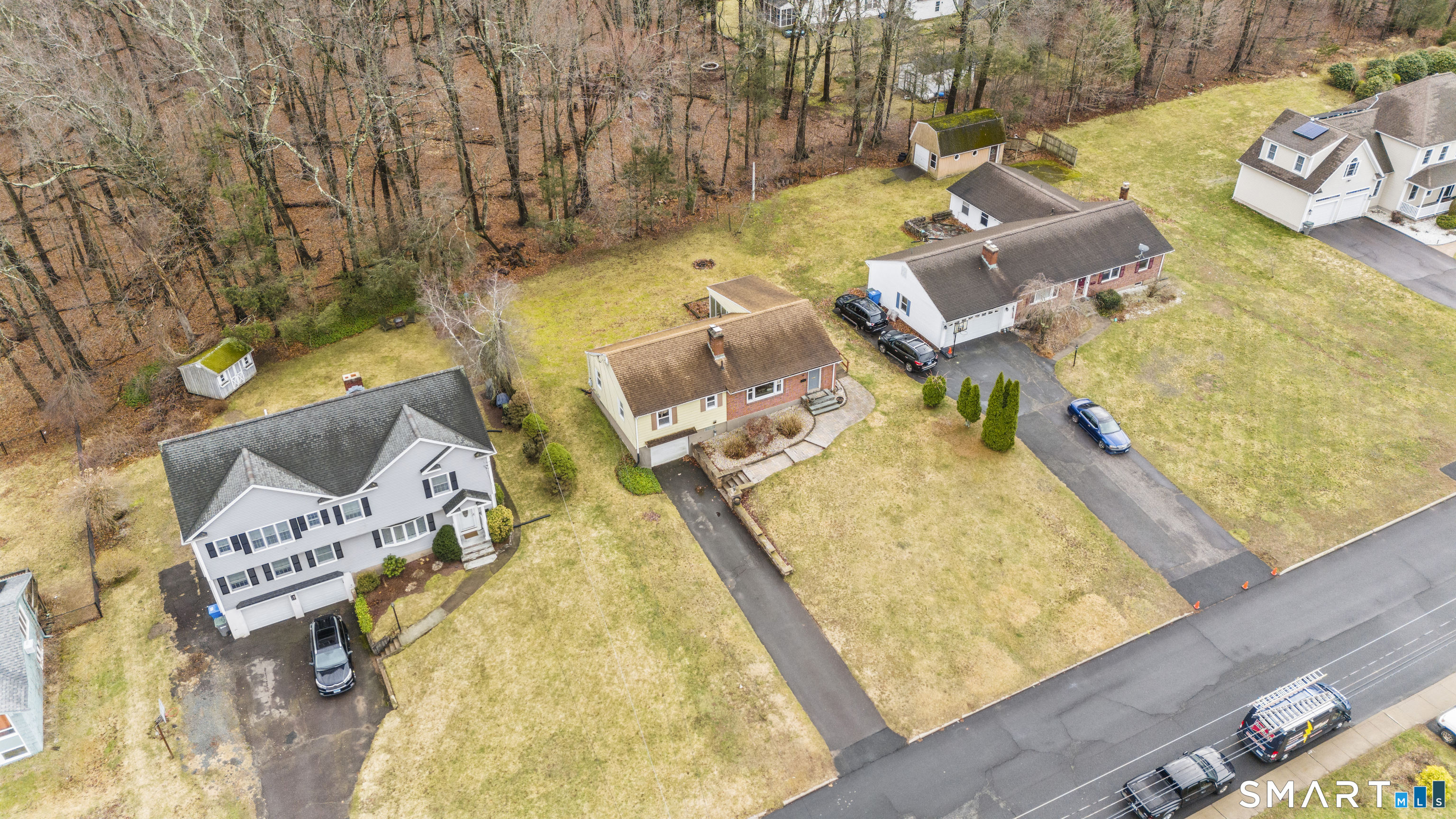 12 Garth Road Manchester, CT 06040 - Photo 35 of 37