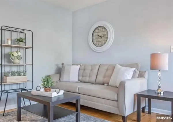 $1,900 | 24 Terhune Street, Unit 20, Bergenfield, NJ 07621