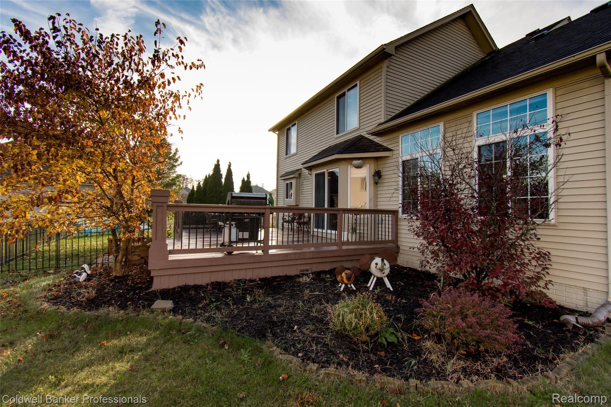 1347 Ridge View Court Grand Blanc, MI 48439 - Photo 60 of 62 1347RidgeViewCt-008.jpg