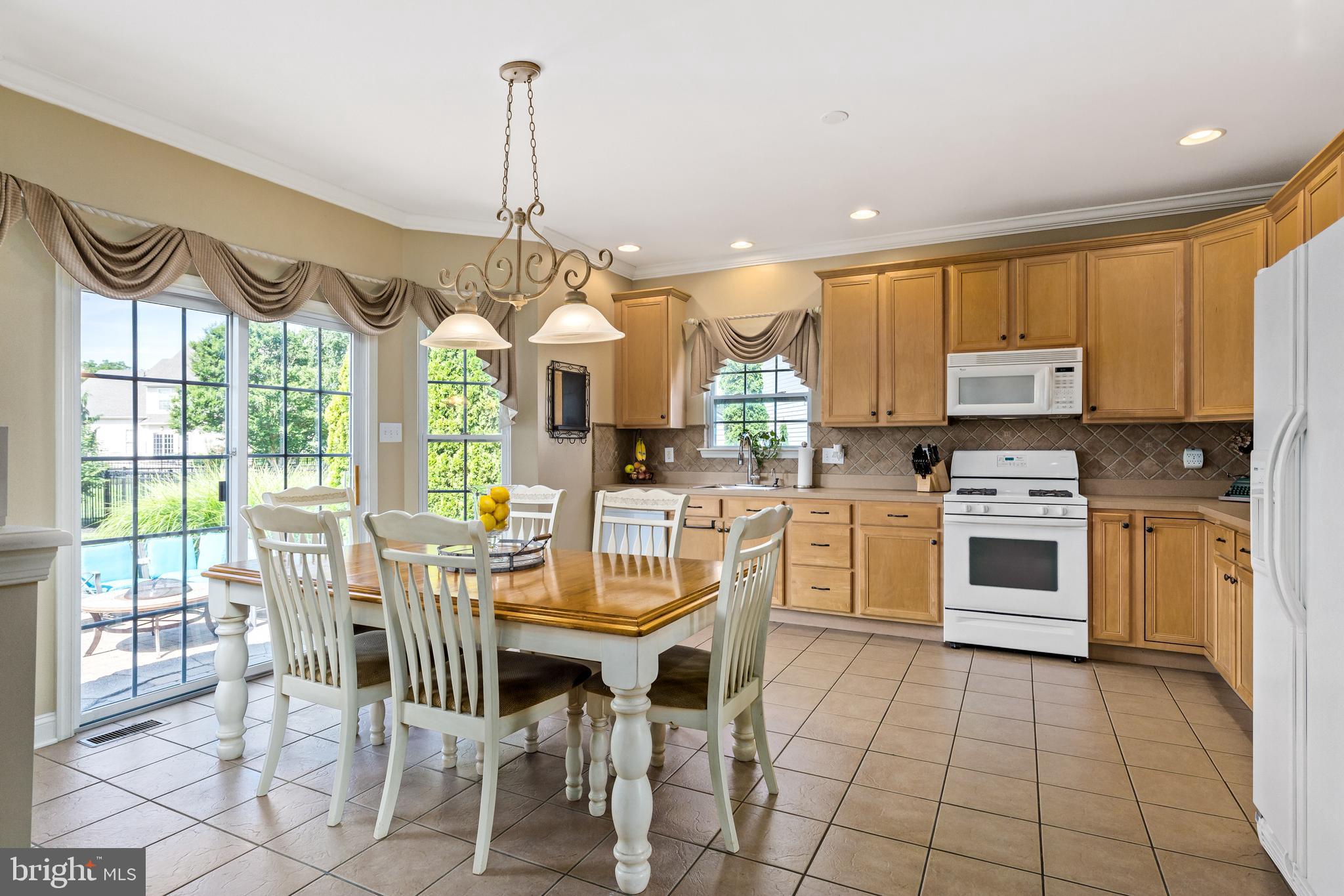 172 Yorktown Road Swedesboro, NJ 08085 - Photo 8 of 37 Gallery Image 8