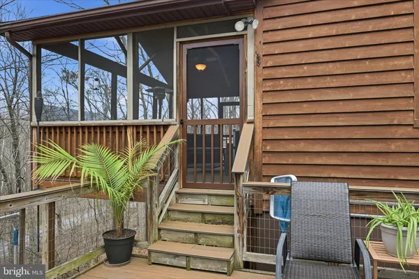 $450,000 | 320 Shawnee Trail, Winchester, VA 22602