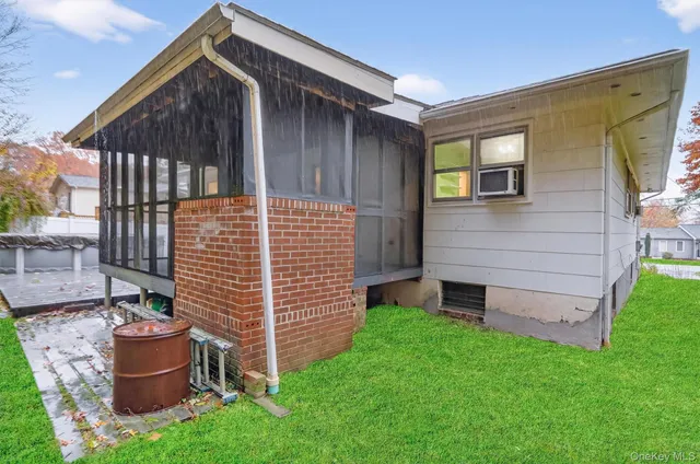 $450,000 | 56 Aqueduct Road, Garrison, NY 10524