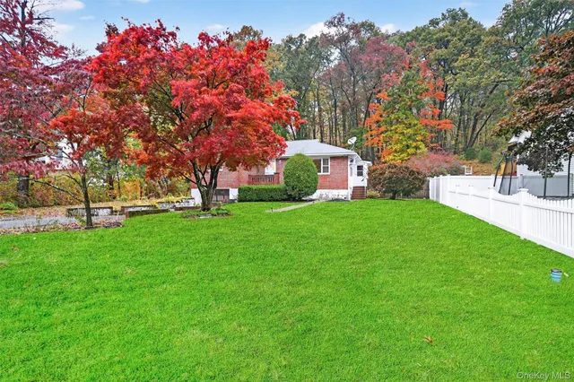 $450,000 | 56 Aqueduct Road, Garrison, NY 10524