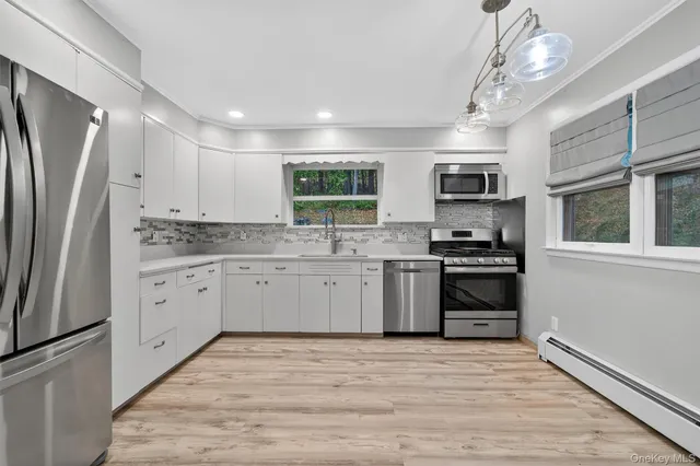 $450,000 | 56 Aqueduct Road, Garrison, NY 10524