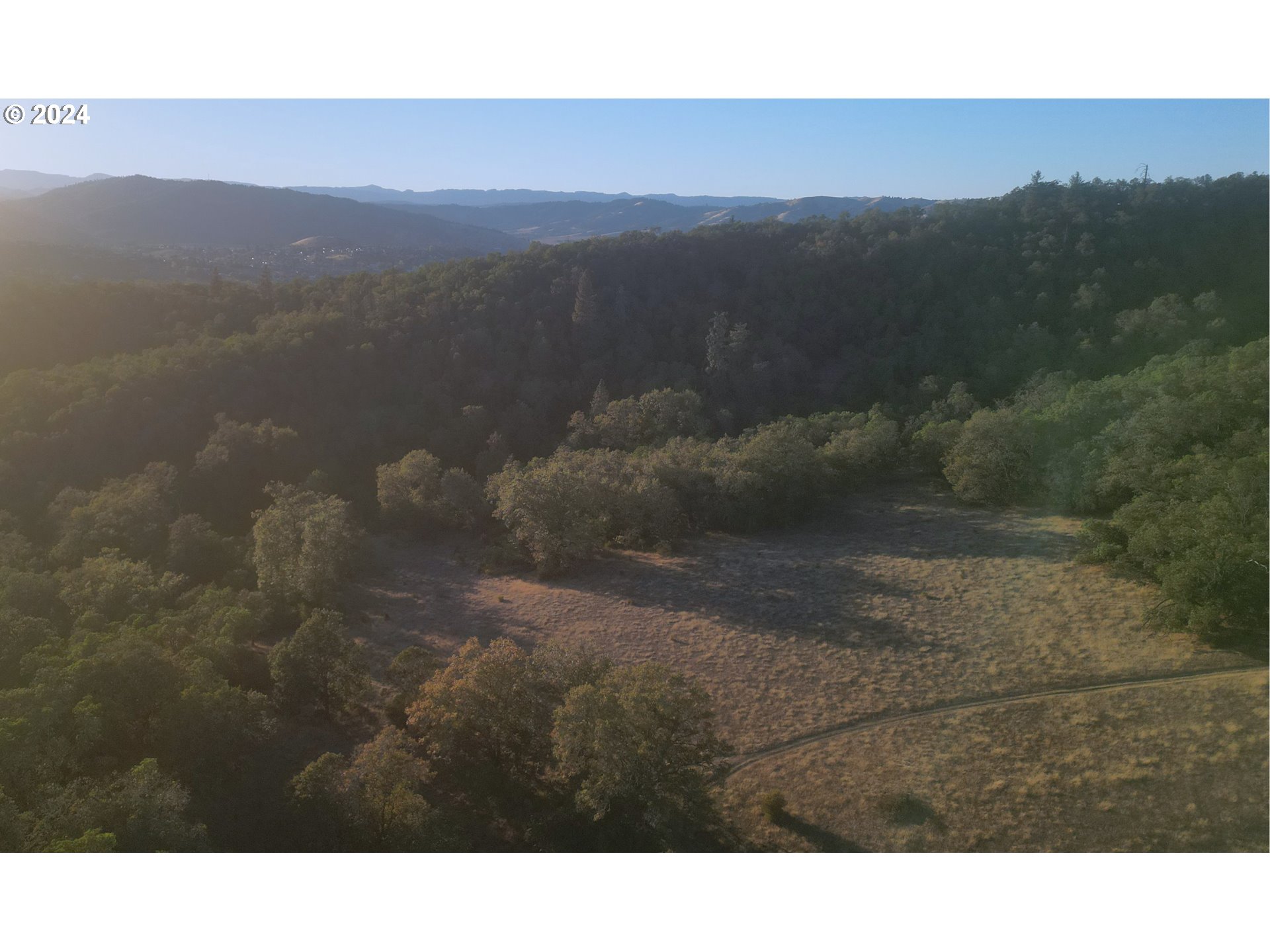 Roberts Creek Road Roseburg, OR 97470 - Photo 14 of 23 Gallery Image 14