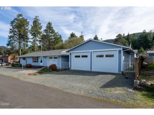 a view of a house with a outdoor space