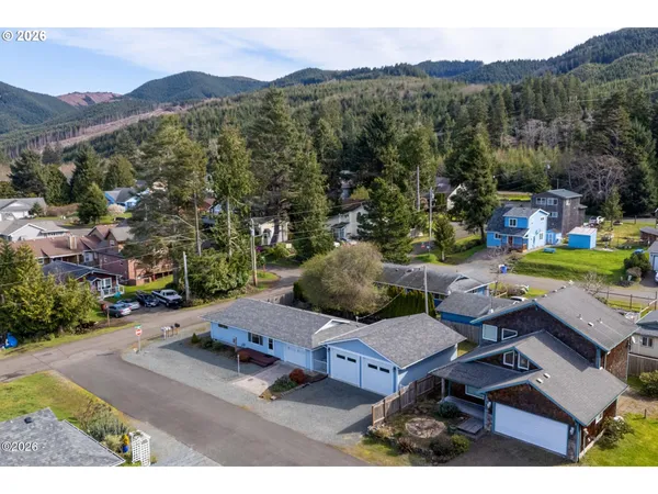 $499,000 | 102 South Ocean Street, Rockaway Beach, OR 97136