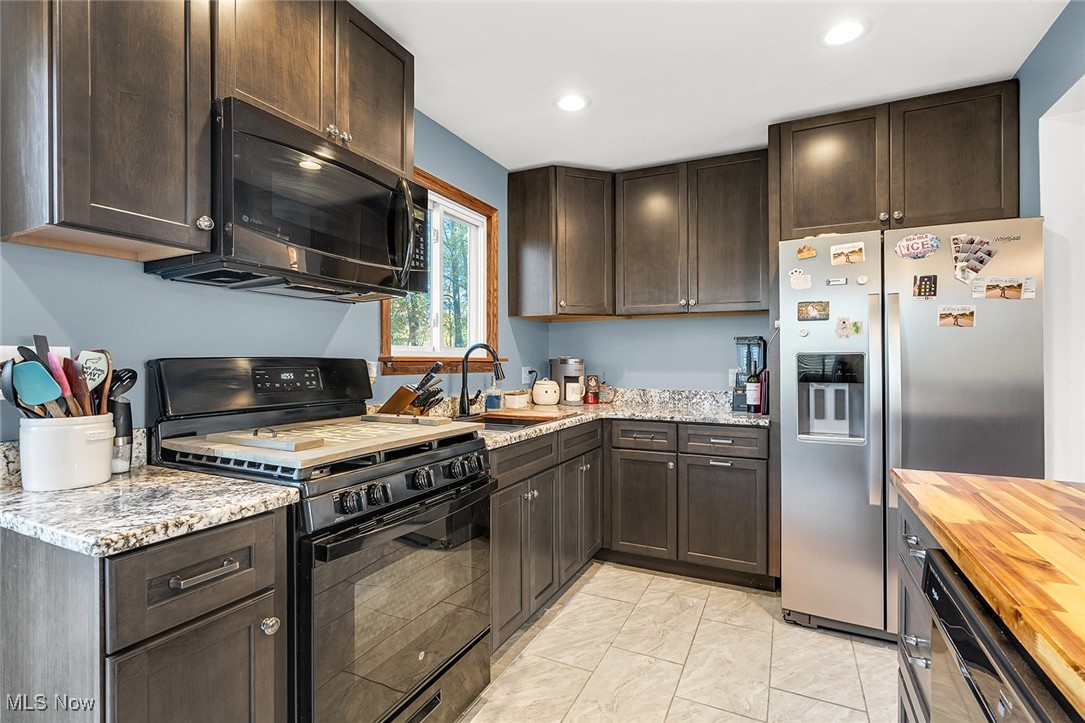4525 Coe Road Ravenna, OH 44266 - Photo 13 of 47 Gallery Image 13