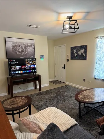 $1,250 | 8513 Regiment Drive, Chalmette, LA 70043