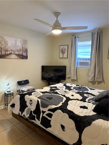 $1,250 | 8513 Regiment Drive, Chalmette, LA 70043