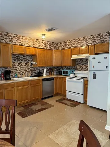 $1,250 | 8513 Regiment Drive, Chalmette, LA 70043