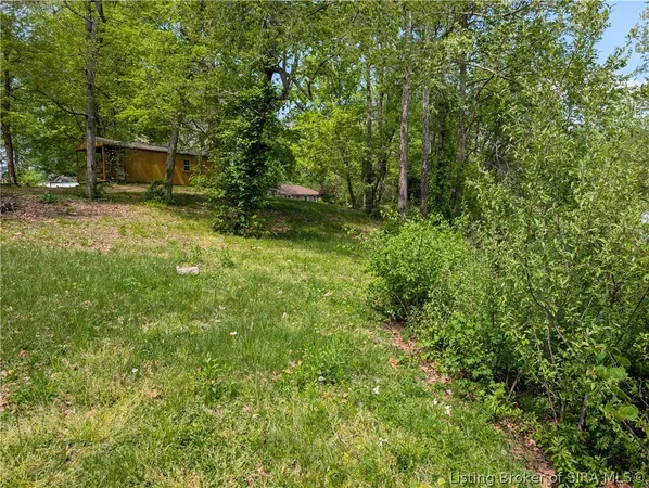$69,900 | 320 North Hereford Lane, Madison, IN 47250
