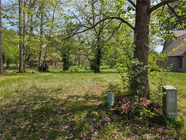 $69,900 | 320 North Hereford Lane, Madison, IN 47250