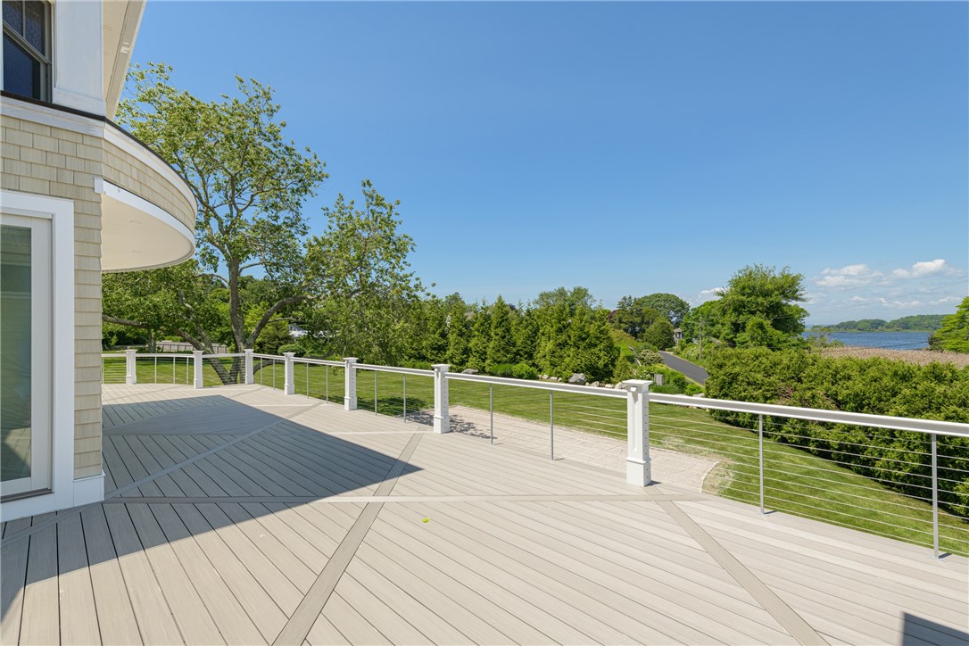 4 Foster Cove Road Westerly, RI 02891 - Photo 16 of 28