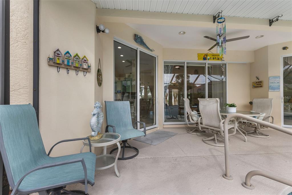 5823 McKinley Road Venice, FL 34293 - Photo 25 of 44 a view of a dining room with furniture