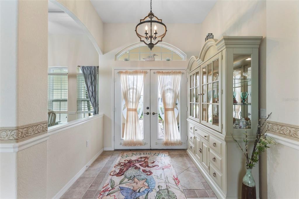 5823 McKinley Road Venice, FL 34293 - Photo 33 of 44 a view of an entryway