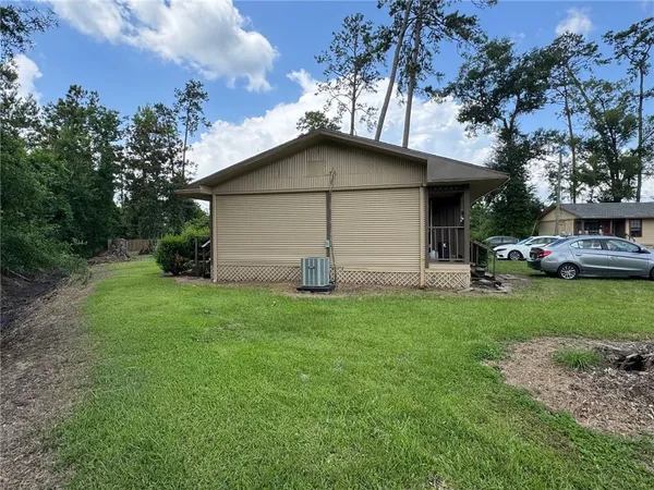 $850 | 12250 General Ott Road, Unit 3, Hammond, LA 70403