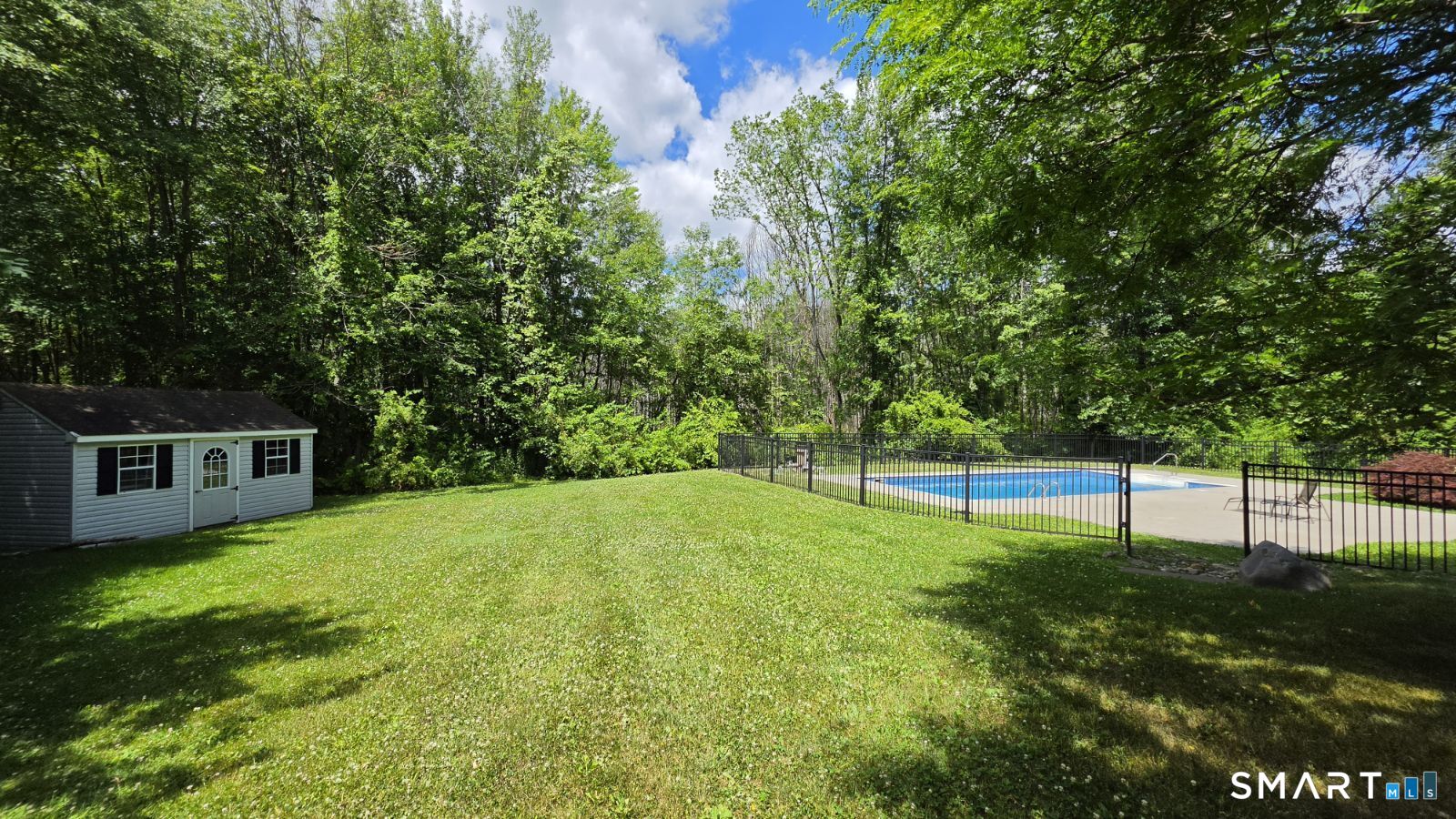 545 South Stone Street Suffield, CT 06093 - Photo 4 of 7
